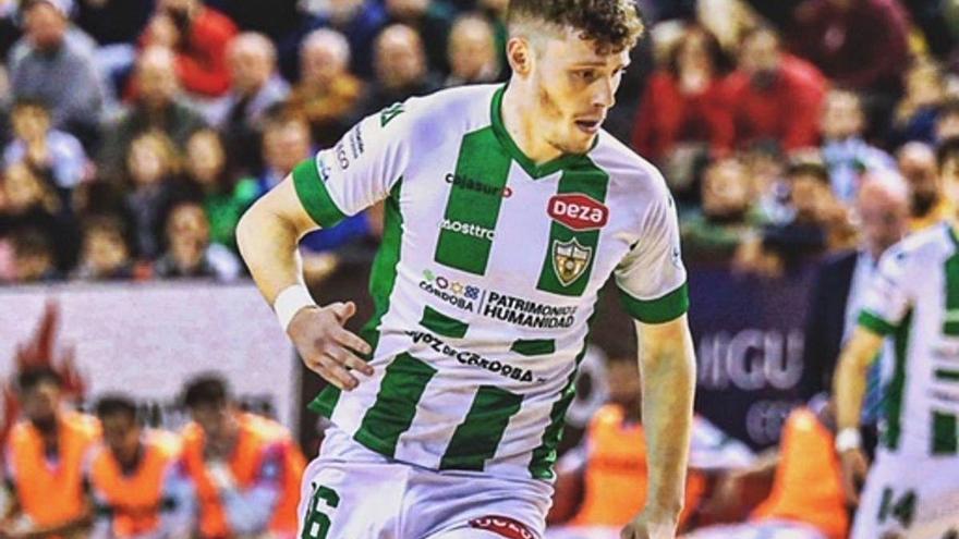 Cárdenas ha defendido este año la camiseta del Córdoba.