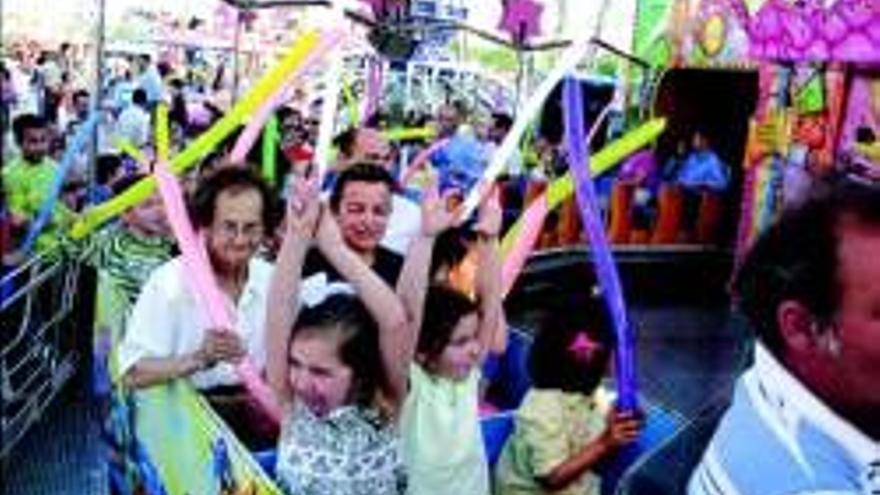 La feria de Cáceres arranca el día 27 con la zona de atracciones repleta y nuevas casetas