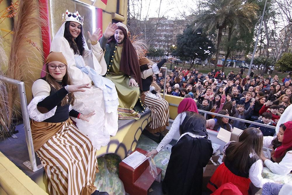 Los Reyes Magos recorren las calles de Córdoba
