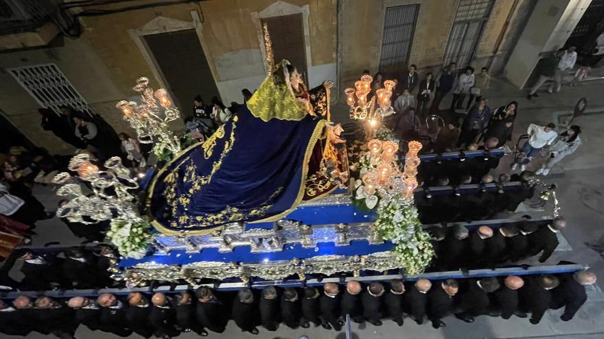 Los costaleros de Nuestra Señora de los Dolores de Callosa de Segura celebran su XXV Aniversario