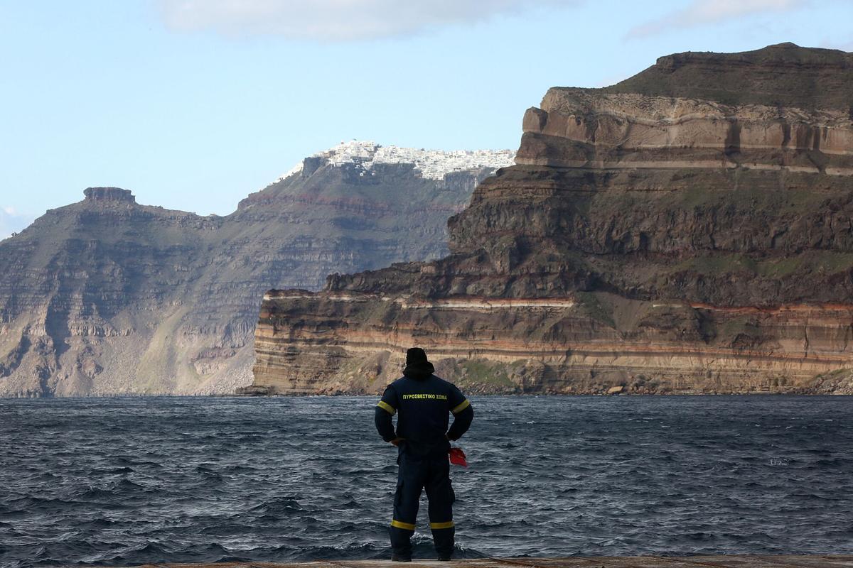 El Gobierno de Grecia declara el estado de emergencia en Santorini por los terremotos