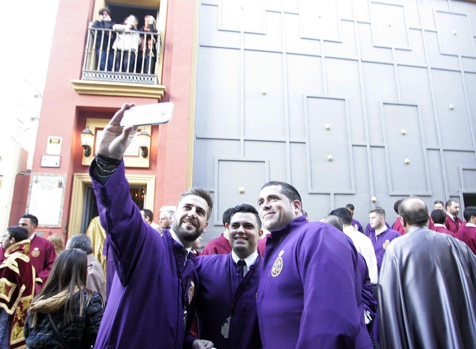 Álex Zea, Gregorio Torres y José Luis Arciniega captan los 'otros' momentos de la Semana Santa de Málaga