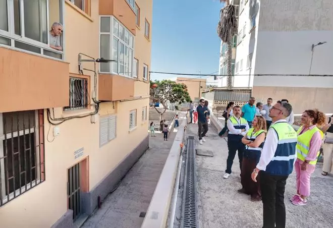 Obras de accesibilidad en la plaza de las Mil Viviendas de La Salud
