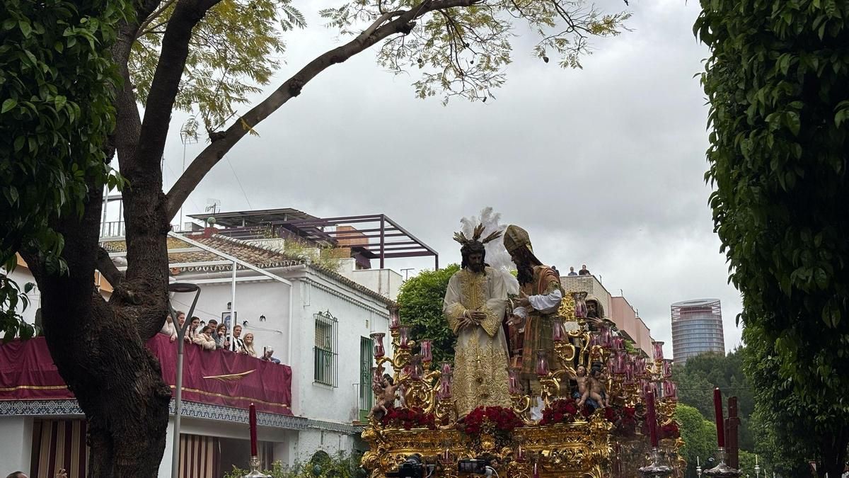 El Cristo del Soberano Poder ante Caifás llega a San Gonzalo.