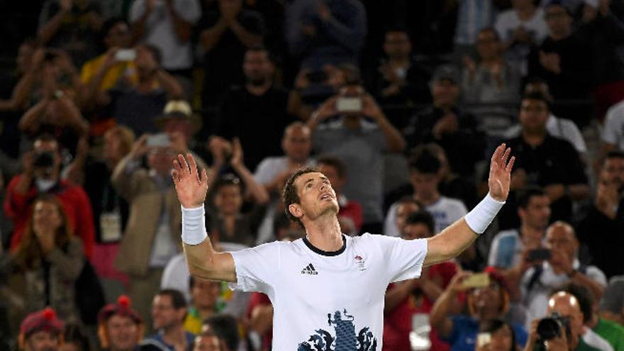 Andy Murray celebra la victoria sobre Del Potro en la final de los Juegos Olímpicos.