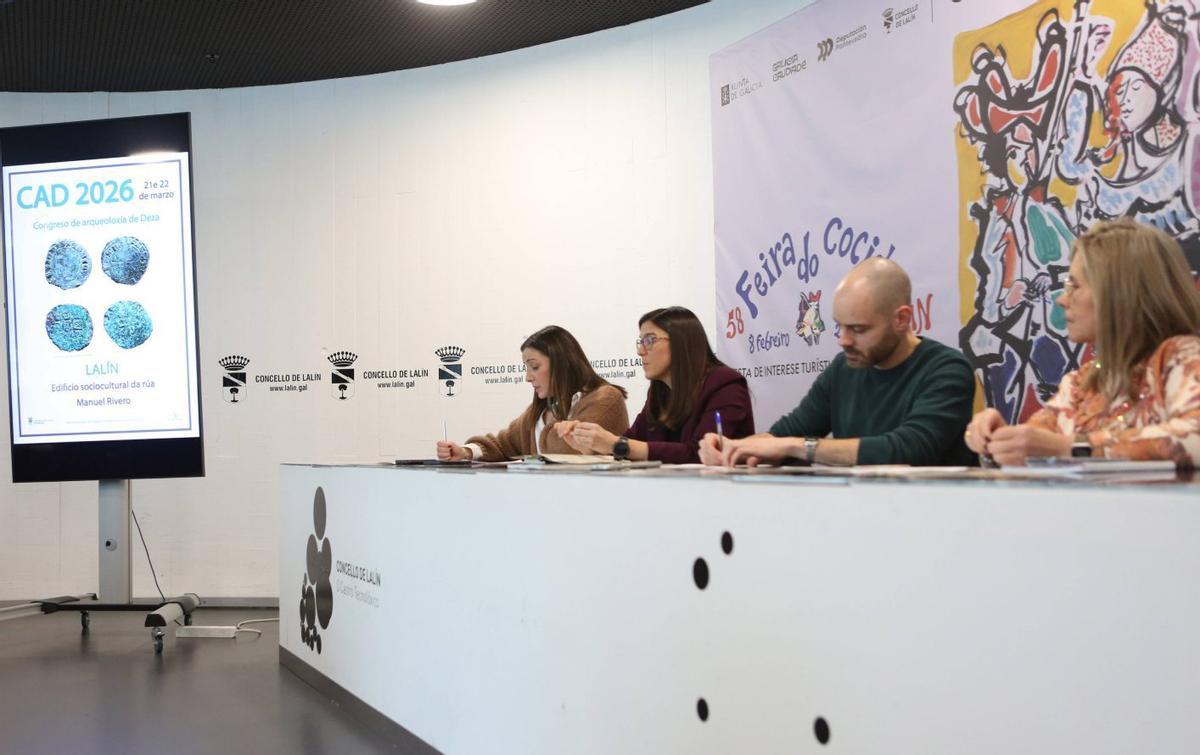 Begoña Blanco, Vanesa Trevín, Víctor García y Paz Pérez, ayer, en la presentación del congreso. | BERNA BÉ/AMANDA CASTRO
