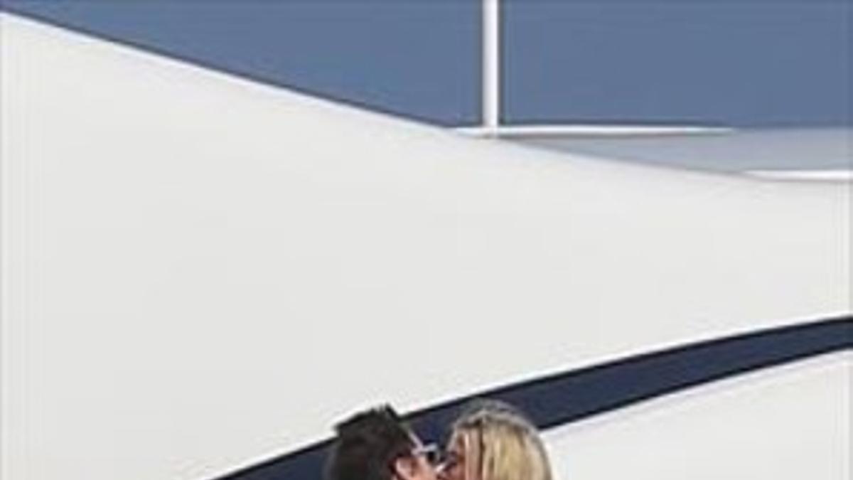 Matt Bellamy, cariñoso con su nueva novia en St. Tropez_MEDIA_1