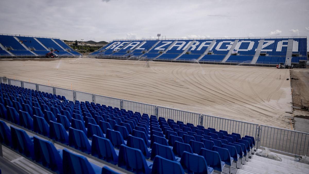 Estadio modular del Real Zaragoza, cuya construcción se está ultimando en estos momentos.