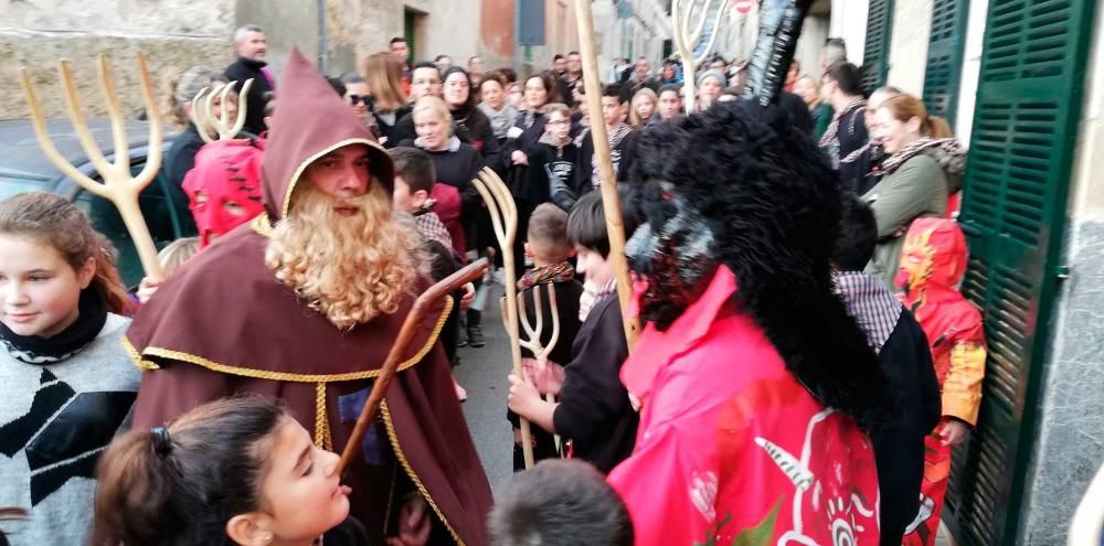 Las imágenes de las Beneïdes de Sant Antoni en la Part Forana