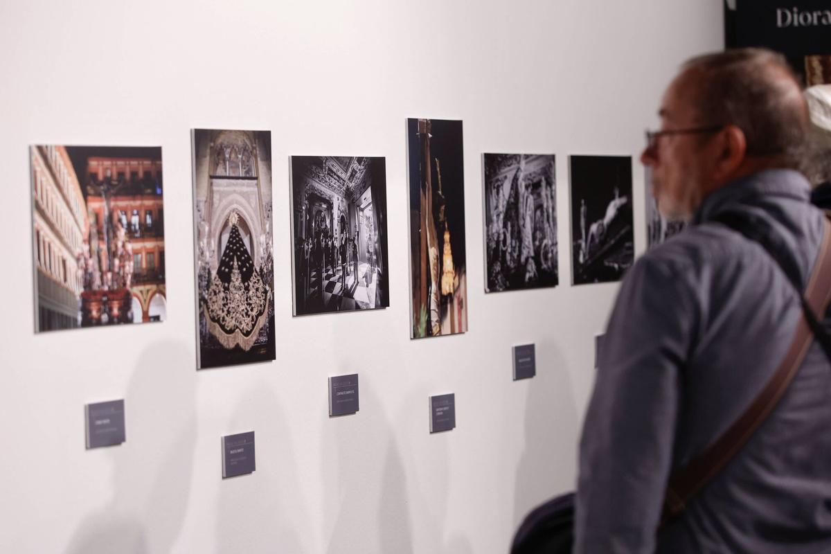 Córdoba. Fundación Cajasol, tendrá lugar la inauguración de las exposiciones «Memorial Juan Luis Seco. XLIV concurso de fotografía de la Semana Santa de Córdoba» y «Dioramas de Pasión» El acto contará con la presencia de D. Juan Manuel Carrasco, delegado de la Fundación Cajasol, D. Manuel Murillo, presidente de la Agrupación de Hermandades y Cofradías y D. Javier Barcones, presidente de la Asociación de Belenistas.