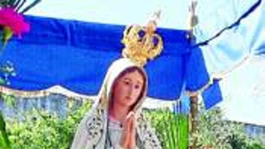 La imagen de la Virgen de Rincón de Ballesteros se rompe en la romería