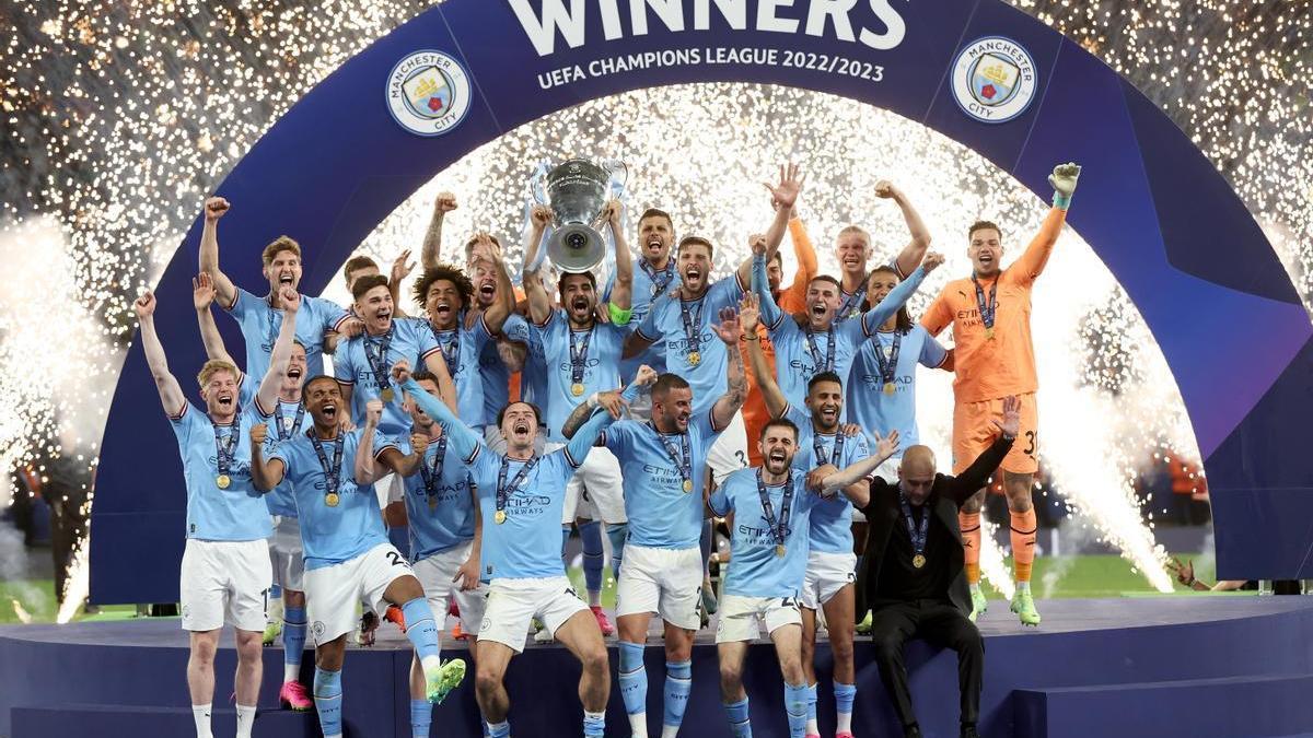 El Manchester City levanta el trofeo de la Champions League