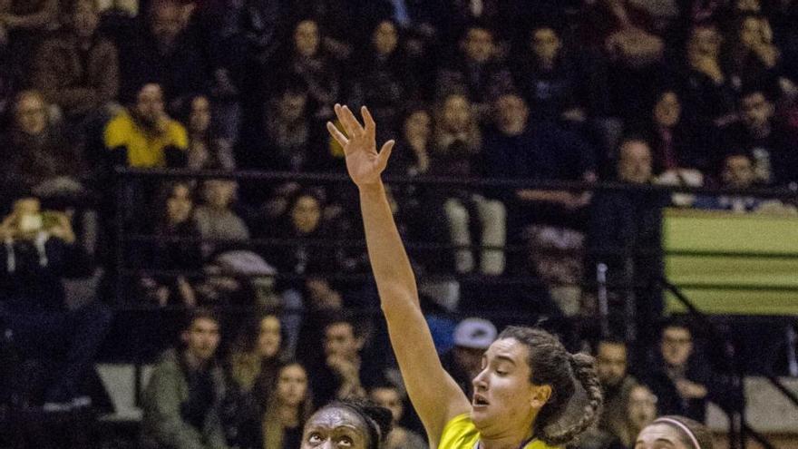 El Valencia Basket se apoya en una gran defensa para batir al Picken en el derbi