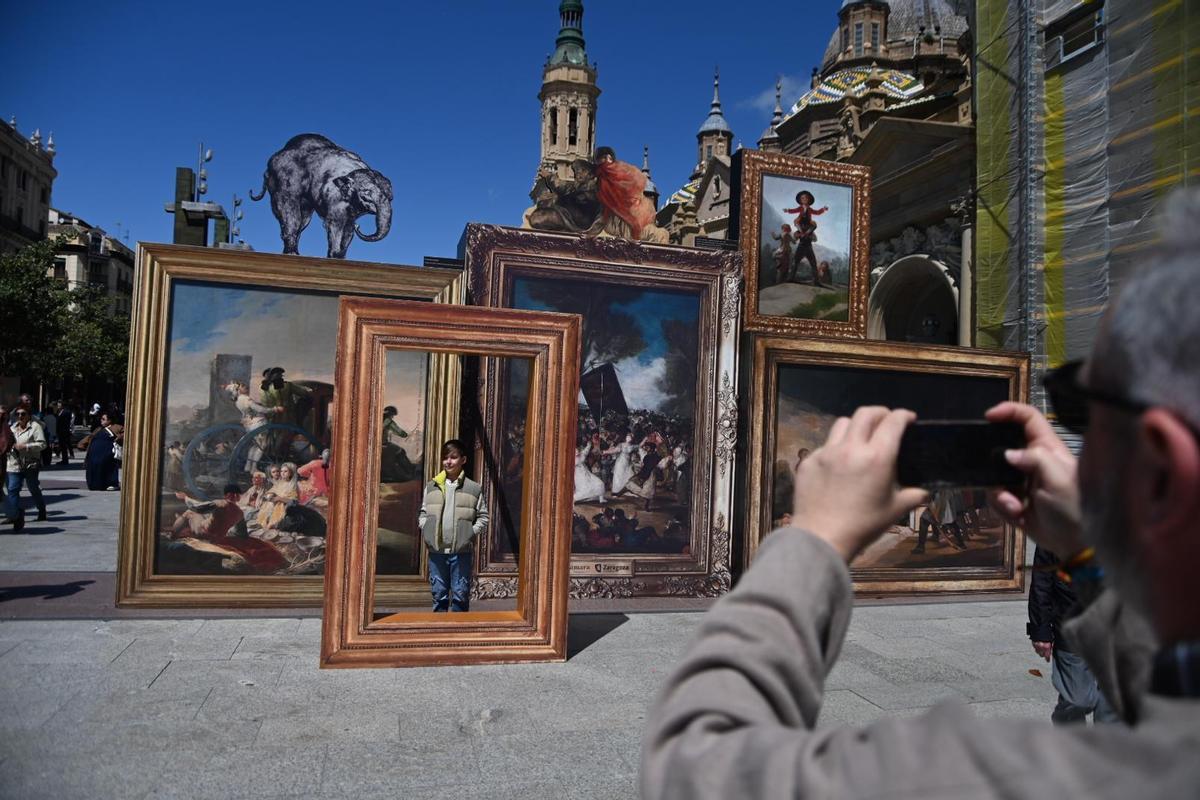 Las Fiestas Goyescas imbuyen la ciudad del espíritu de la época del pintor.