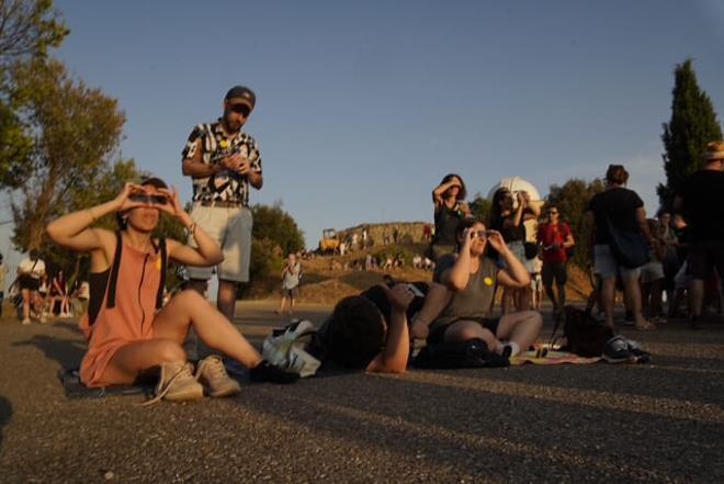 Les millors imatges de l'eclipsi a la Catalunya central