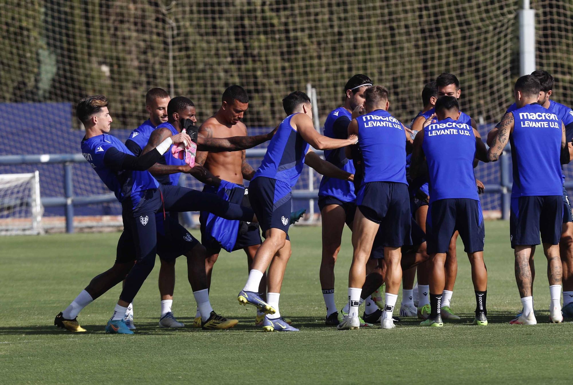 Sesión en Buñol del Levante UD