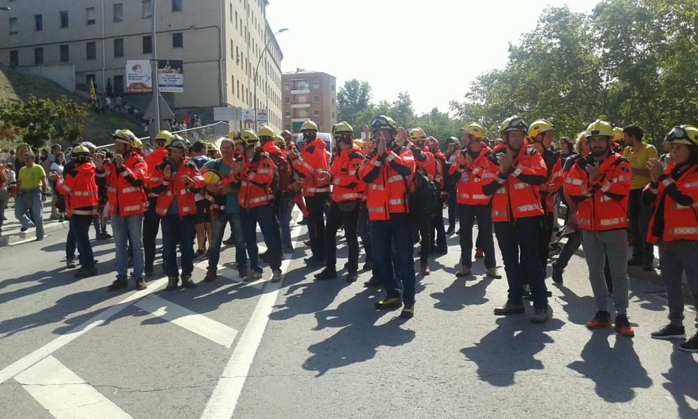 Multitudinària manifestació contra la violència a Manresa