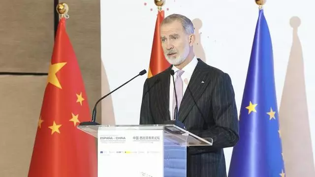 El rey Felipe VI pide en Chengdú resolver las dificultades que existen para empresas españolas en China