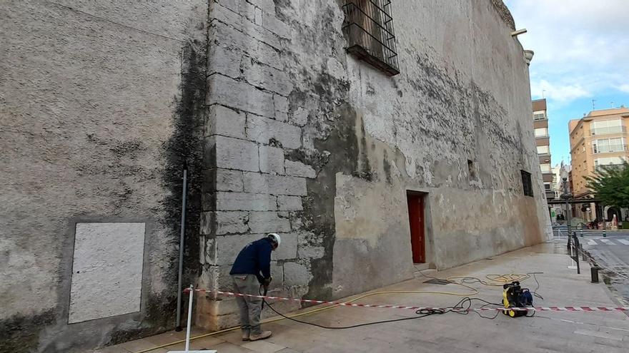 Vinaròs inicia la recuperación de las arquitecturas fingidas barrocas de la Asunción