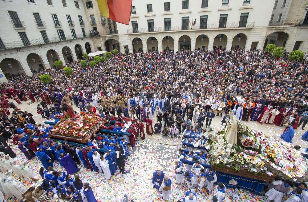 El Encuentro no procesiona en Alicante el Domingo de Resurrección.