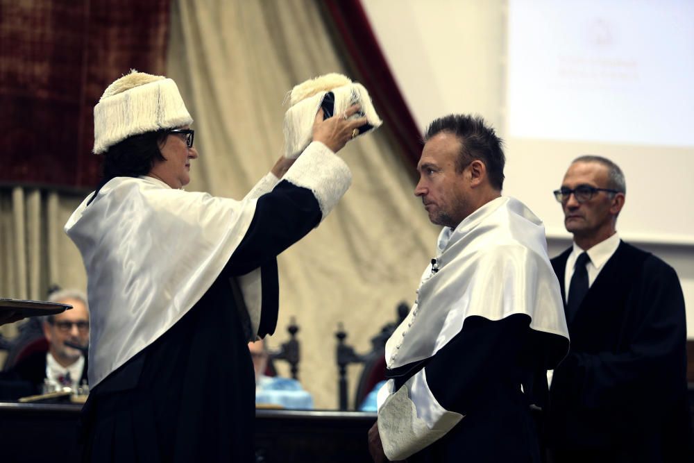 Miquel Barceló es investido doctor honoris causa por la Universidad de Salamanca