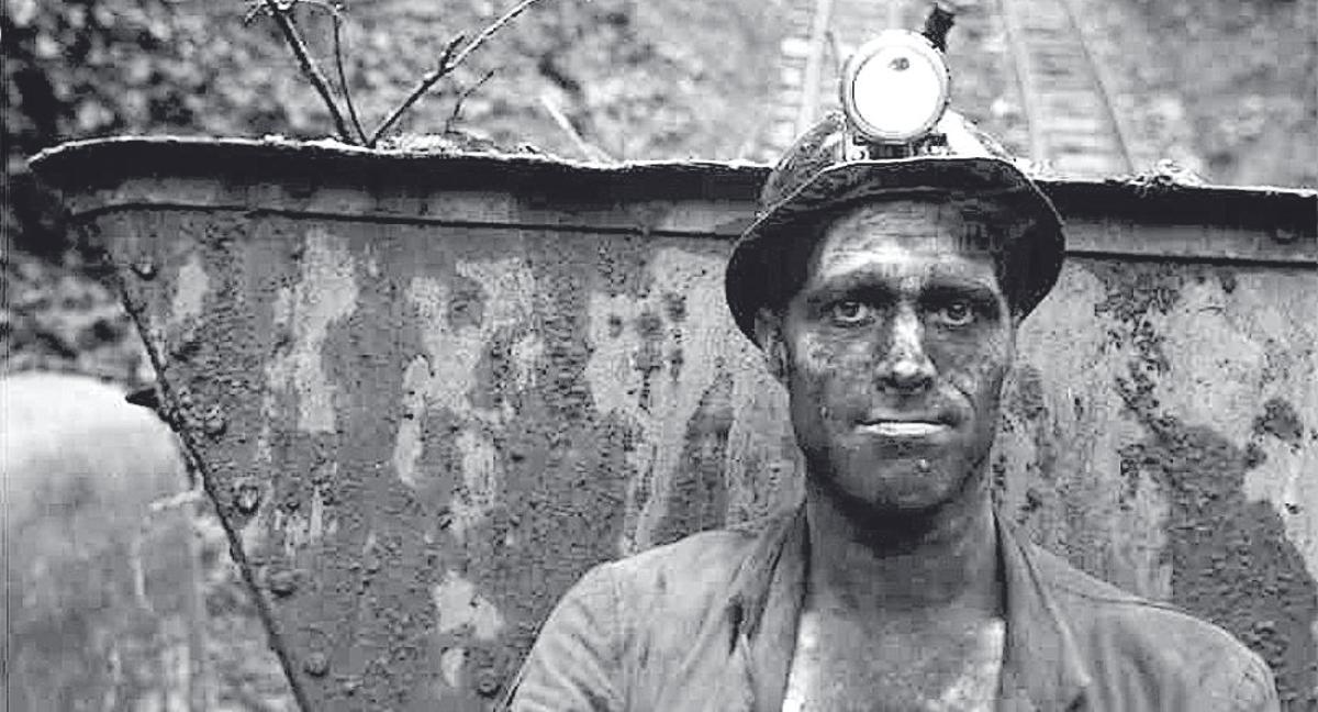 Retraro de un minero alrededor de 1962.