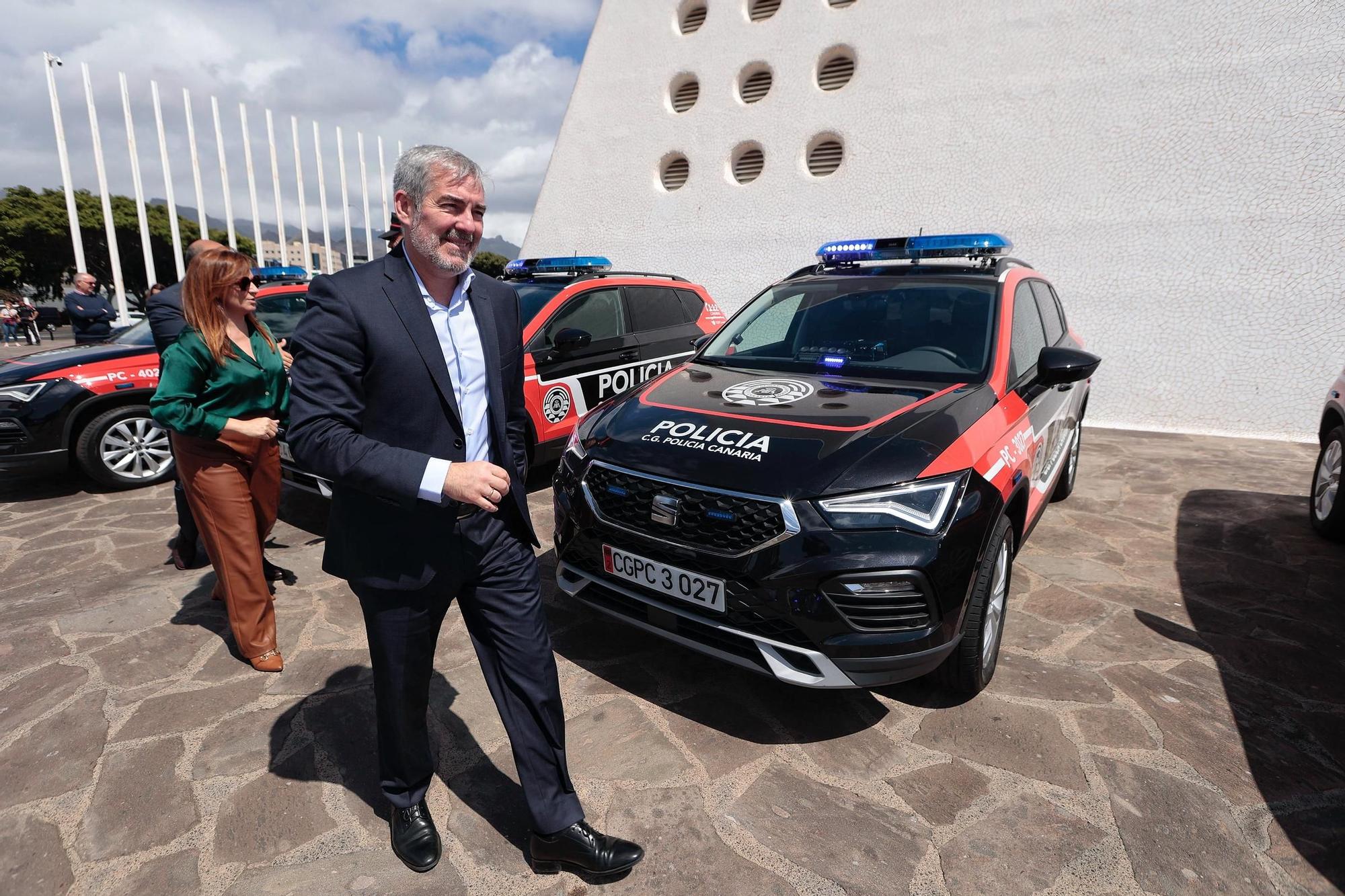 Presentación de los nuevos vehículos de la Policía Autonómica