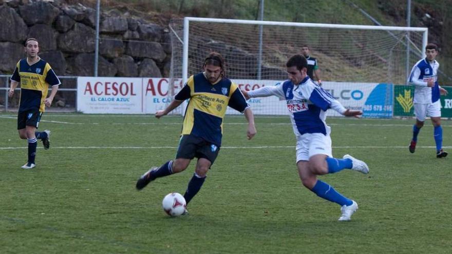 Pelayo Alfayate, durante un encuentro del Tuilla.