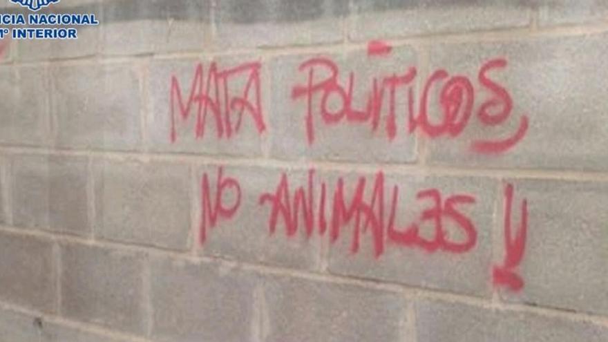 Detenida una joven por pintar más de 100 grafitis en distintos lugares de Teruel
