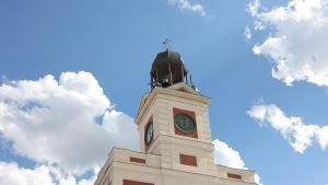 Archivo - Fachada de la Real Casa de Correos, a 2 de julio de 2023, en Madrid (España). Construída a finales de la segunda mitad del siglo XVIII y situada en la parte meridional de la Puerta del Sol, la Real Casa de Correos es actualmente la sede de la pr