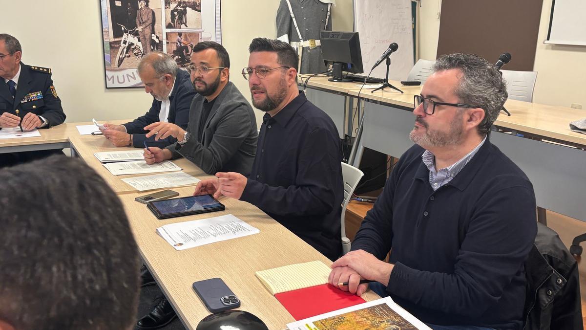 Reunión de la Junta de Seguridad Local por los Moros y Cristianos de Alcoy