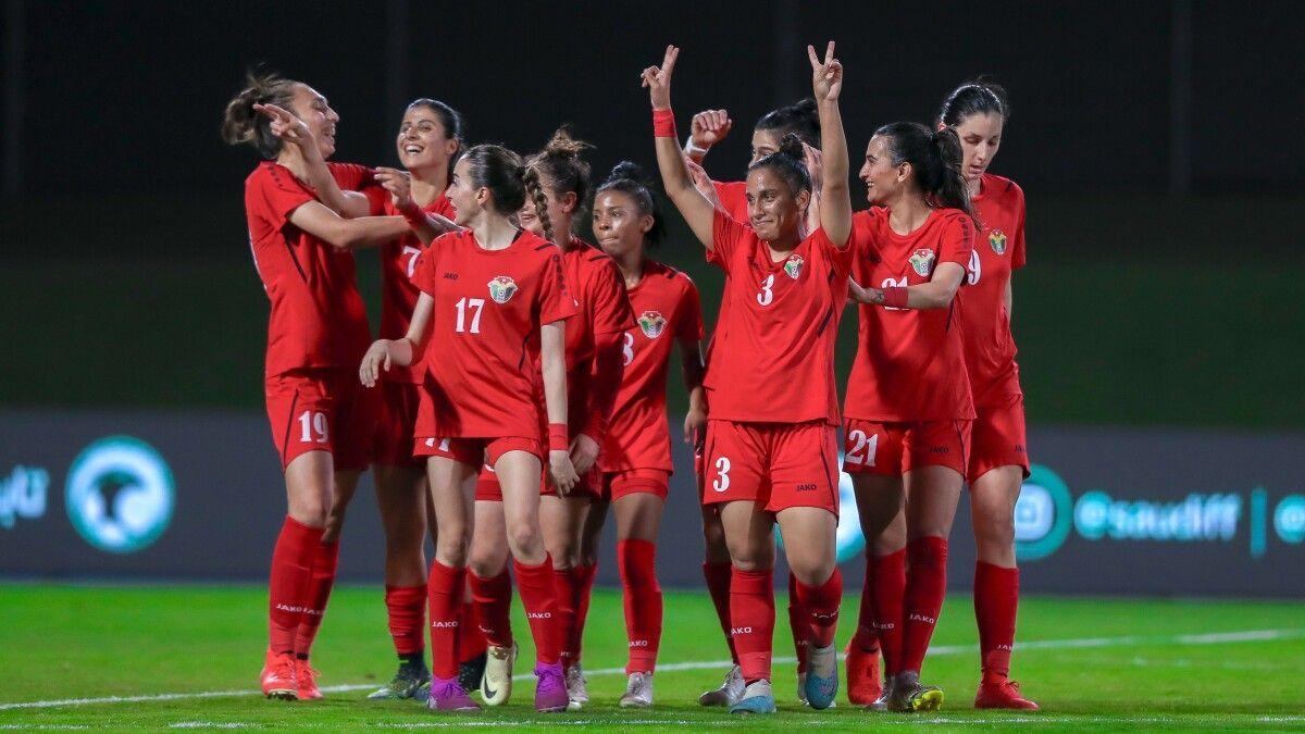 Las jugadores de la selección femenina de Jordania, campeona de la WAFF.