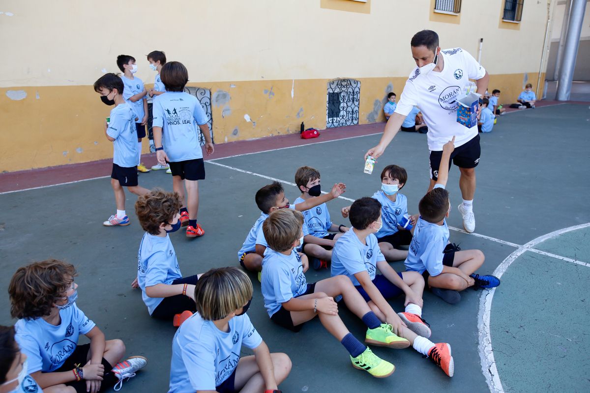 Campus de Futbol Sala en Salesianos dirigido por los hermanos Leal