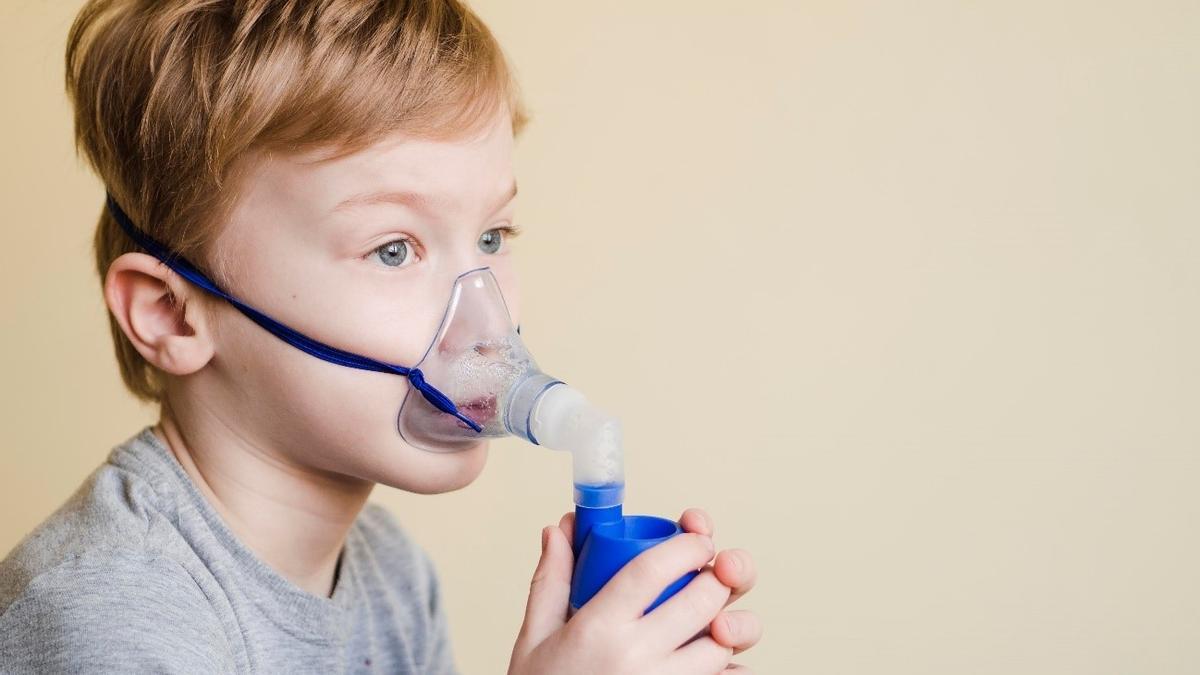 Si tu hijo respira mal, puede estar desarrollando una neumonía -