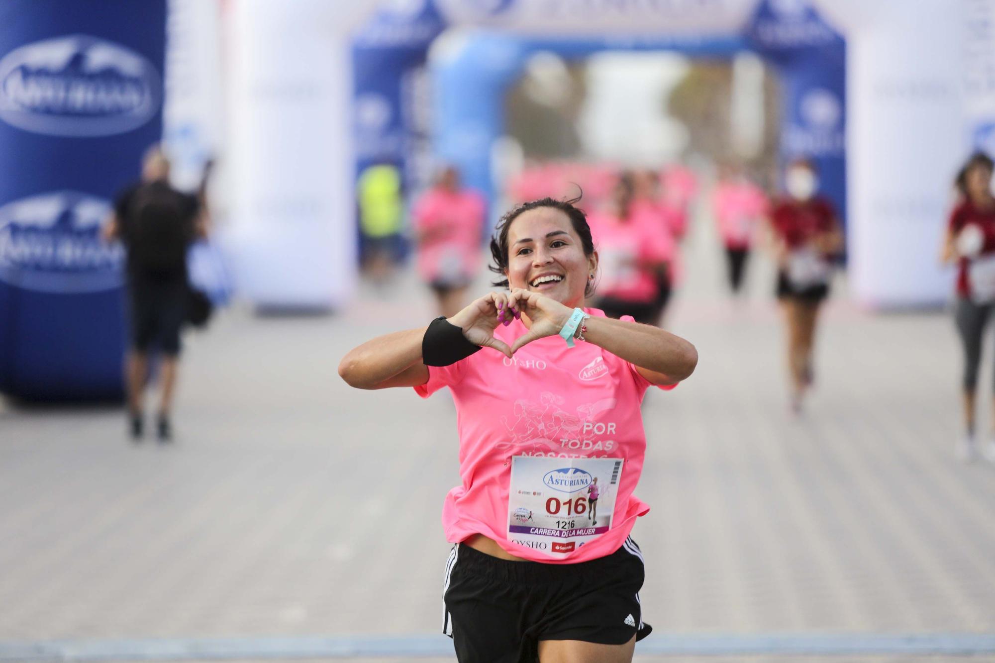 Las mejores imágenes de la carrera de la Mujer en València