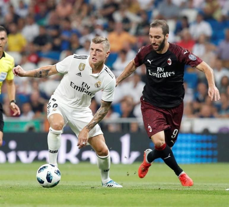 El Torneo Bernabéu entre Madrid y Milan, en imágen