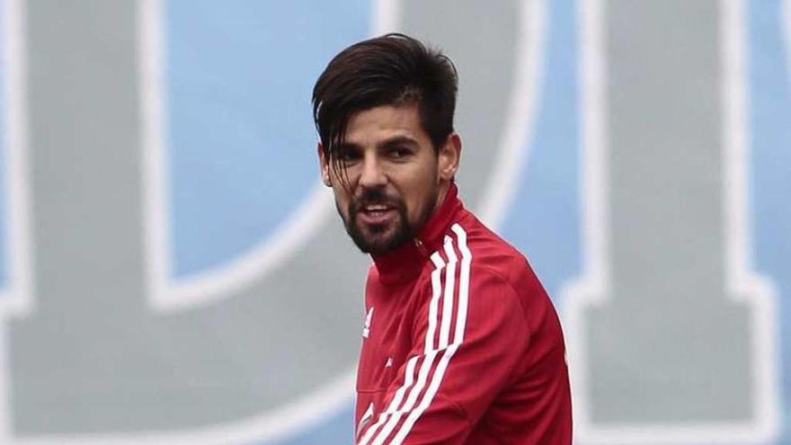 Nolito, ayer, durante el entrenamiento del Celta. // Adrián Irago