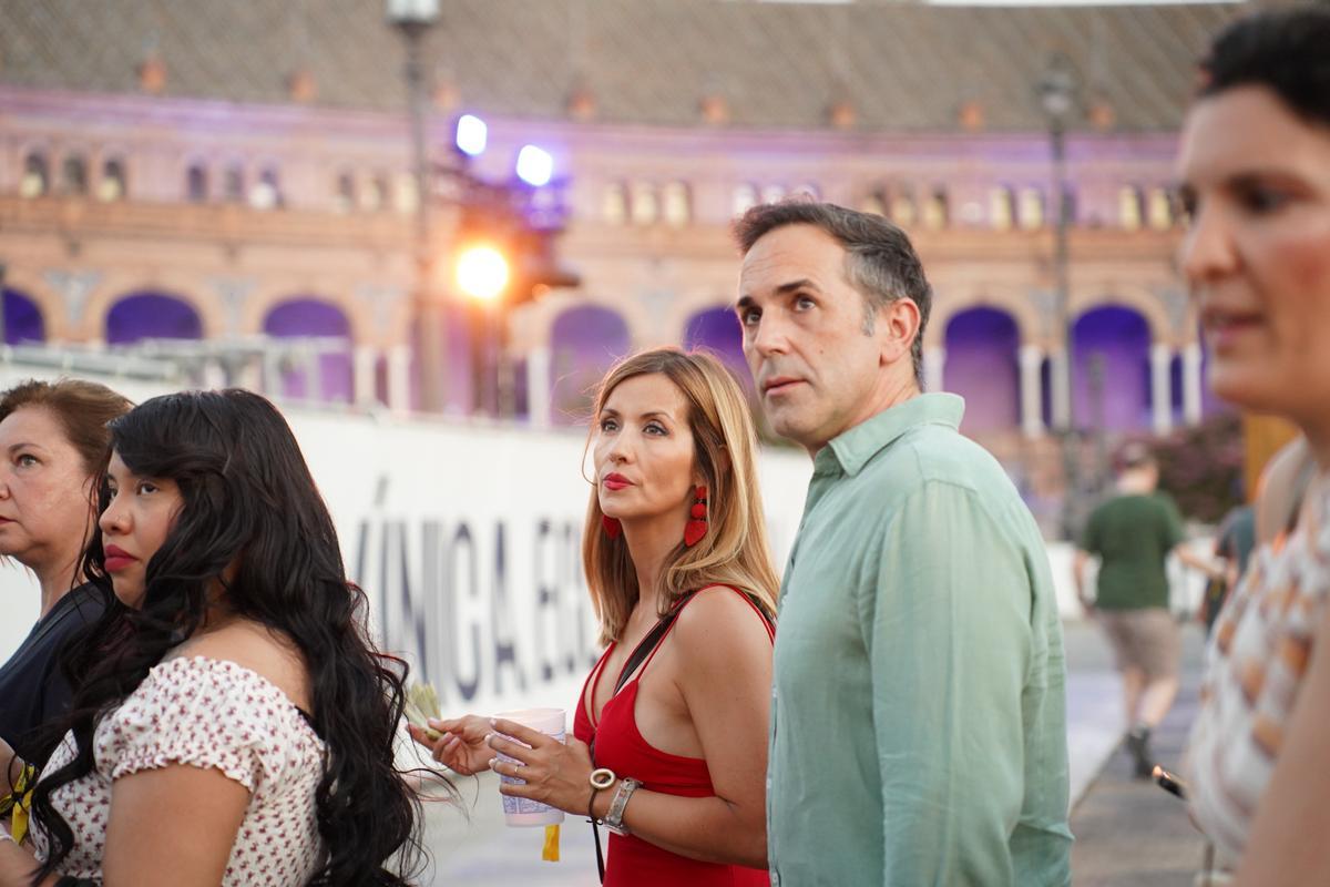 ¿Estuviste en el concierto de Hombres G en Icónica Santalucía Sevilla Fest? ¡Búscate en nuestra fotogalería!