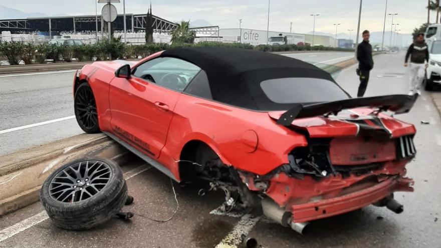 Exceso de velocidad y lluvia: Las causas de una aparatosa colisión en plena CV-20 en Onda