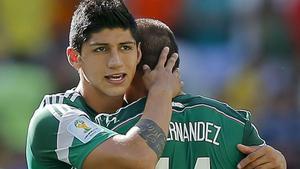 Alan Pulido (izquierda) en una imagen de archivo, en junio del 2014.