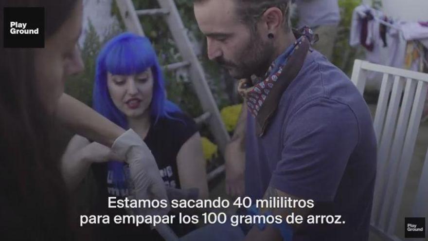 Un aragonés fabrica morcilla vegana con sangre humana