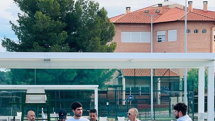 Carlos Alcaraz entrena en El Palmar antes de viajar a Doha