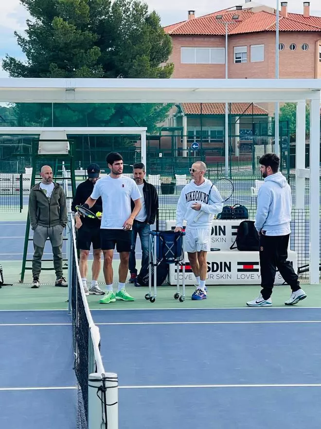 Carlos Alcaraz entrena en El Palmar antes de viajar a Doha