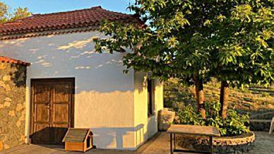 290.000 € Venta de casa en Puntagorda 5193 m2, 2 habitaciones, 1 baño, 56 €/m2...