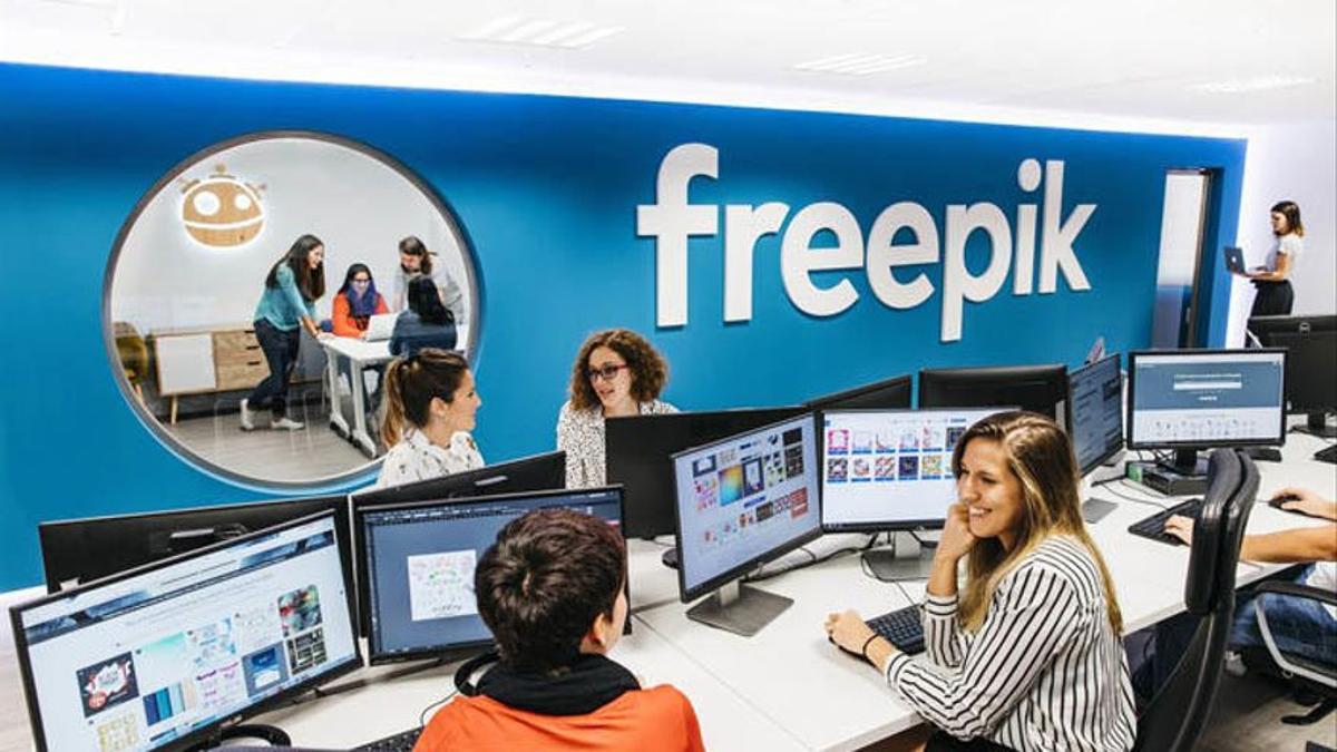 Trabajadores de Freepik.