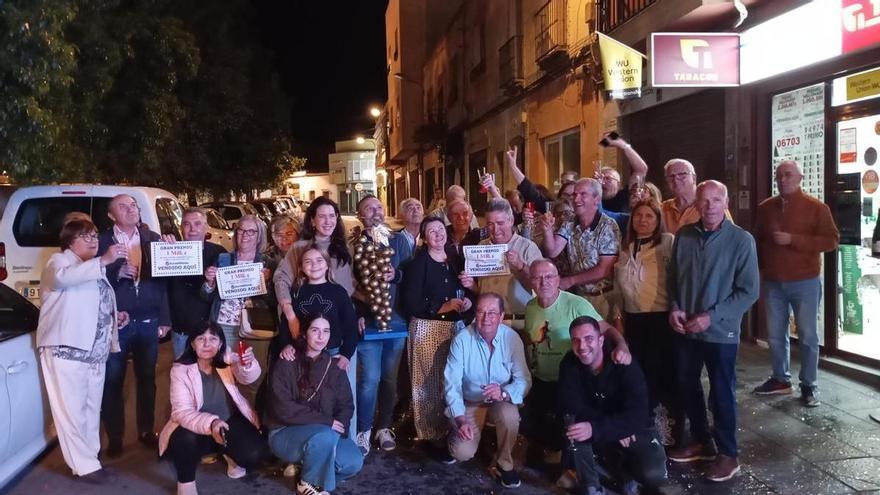 El Millón de Euromillones sonríe a un grupo de 42 senderistas jubilados de Almendralejo