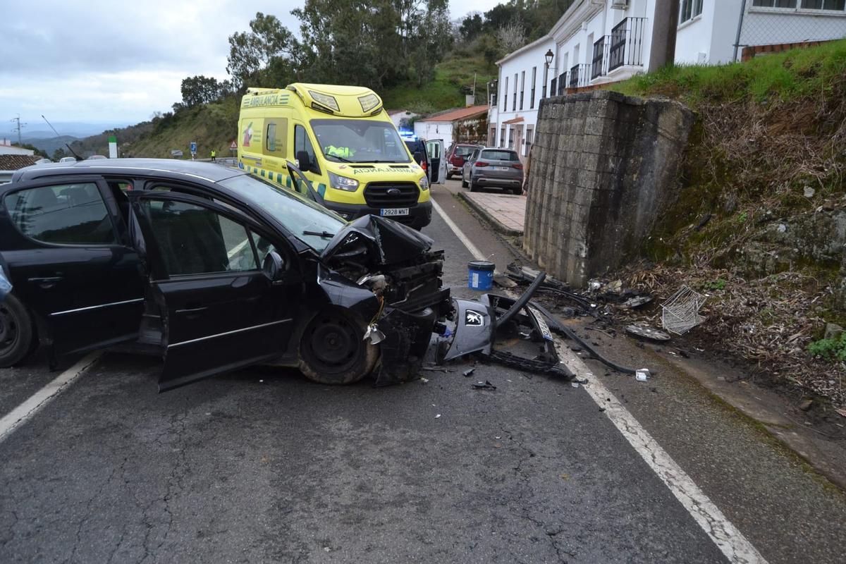 Así ha quedado el vehículo tras el accidente en la N-435.