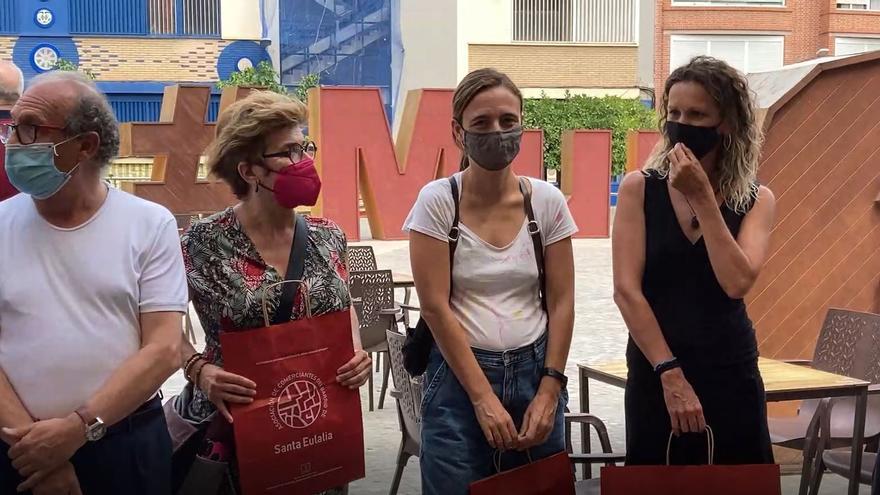 Comerciantes del barrio de Santa Eulalia se manifiestan por los robos sufridos en los últimos días