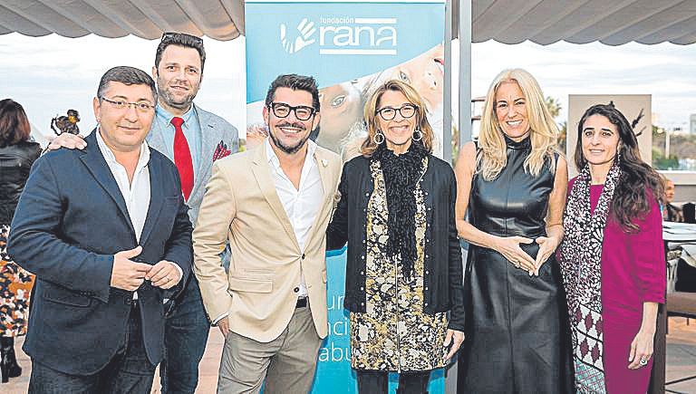 Carlos Durán, Nacho Rossich, Ernesto Rodríguez, Elisabeth Homberg, Patricia Moliné y Pilar Sevilla.