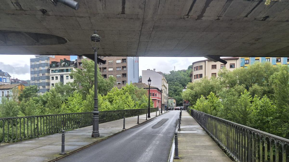 El "puente viejo" de Sama.